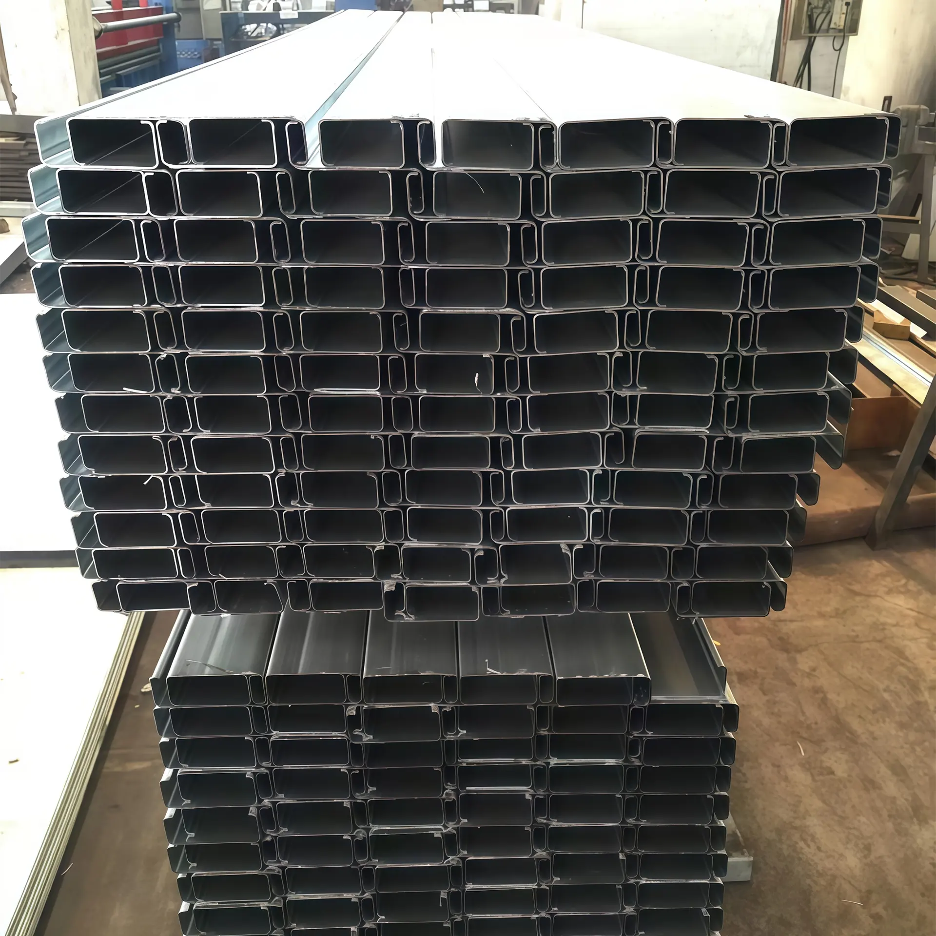 صورة تفصيلية للمنتج: C-shaped steel (من موقع المورّد)