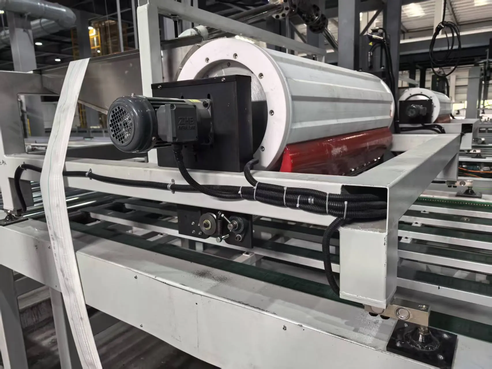A enclosure mechanism for industrial transport vehicles